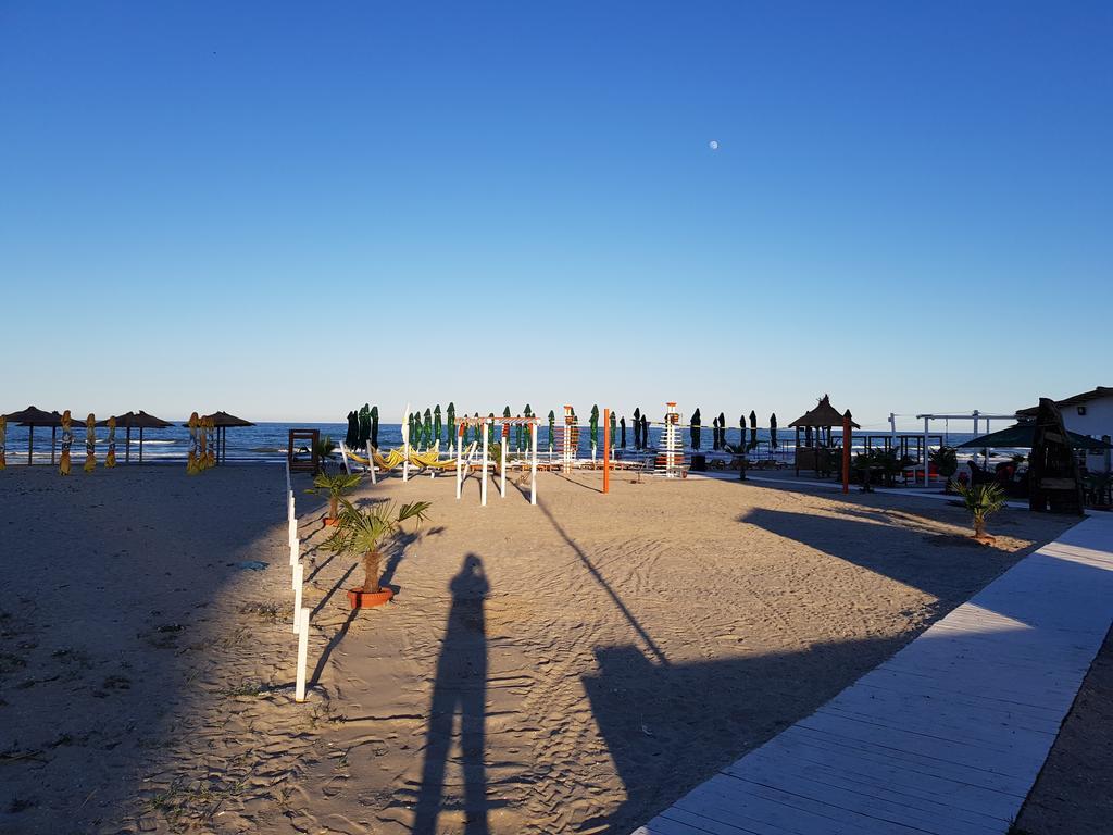 Wave 1 Promenada Apartments Năvodari Екстериор снимка